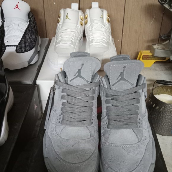 Jordan 4 retro kaws x cool grey main image 7